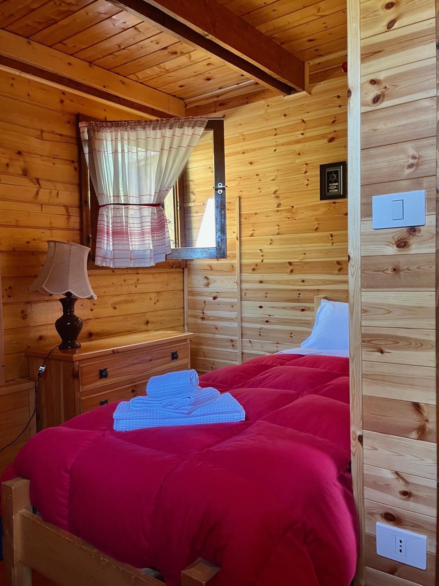 Chalet Natura La Taverna Dei 3 Porcellini Cavaliere  Экстерьер фото